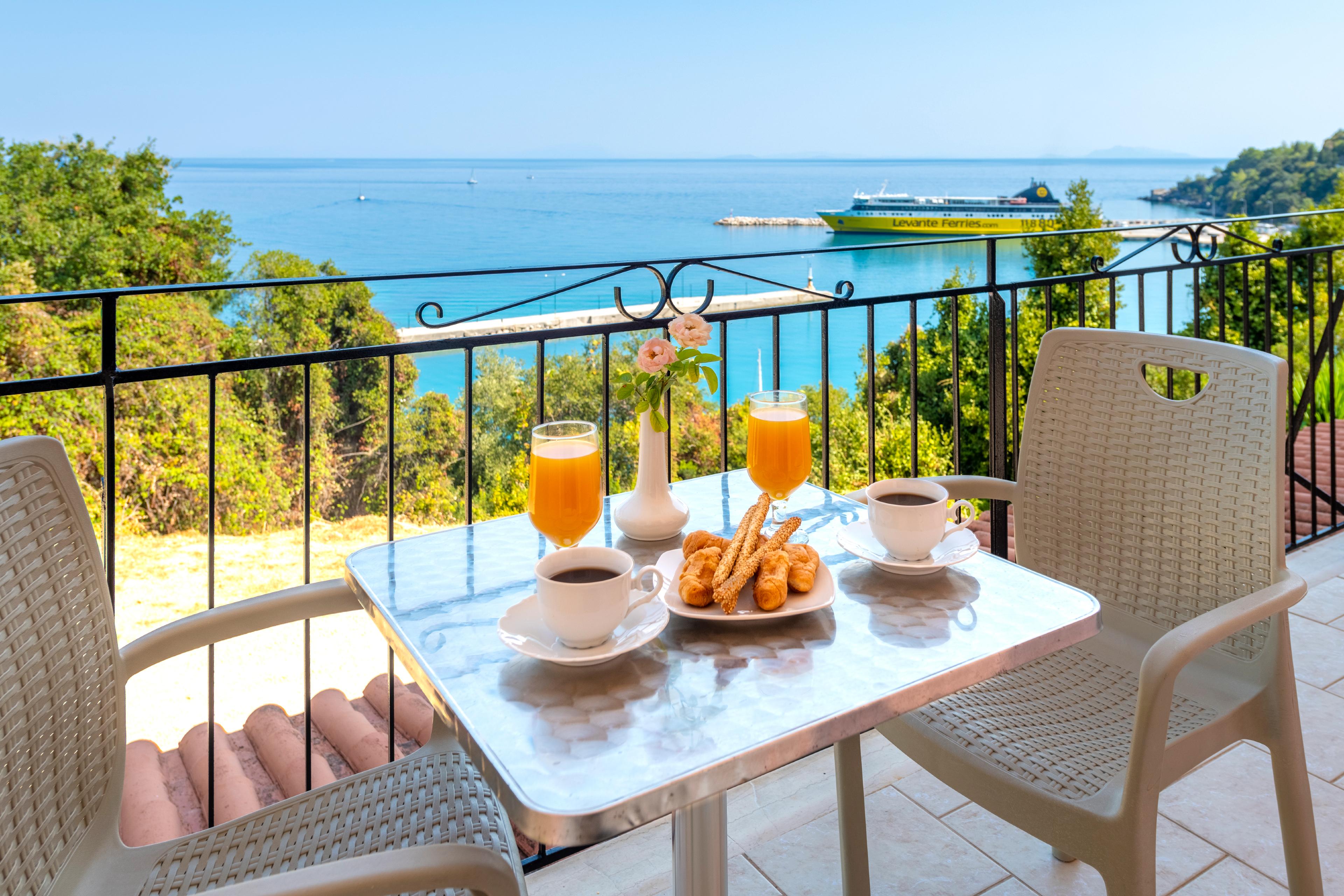Faro Del Porto Apartment Poros  ภายนอก รูปภาพ